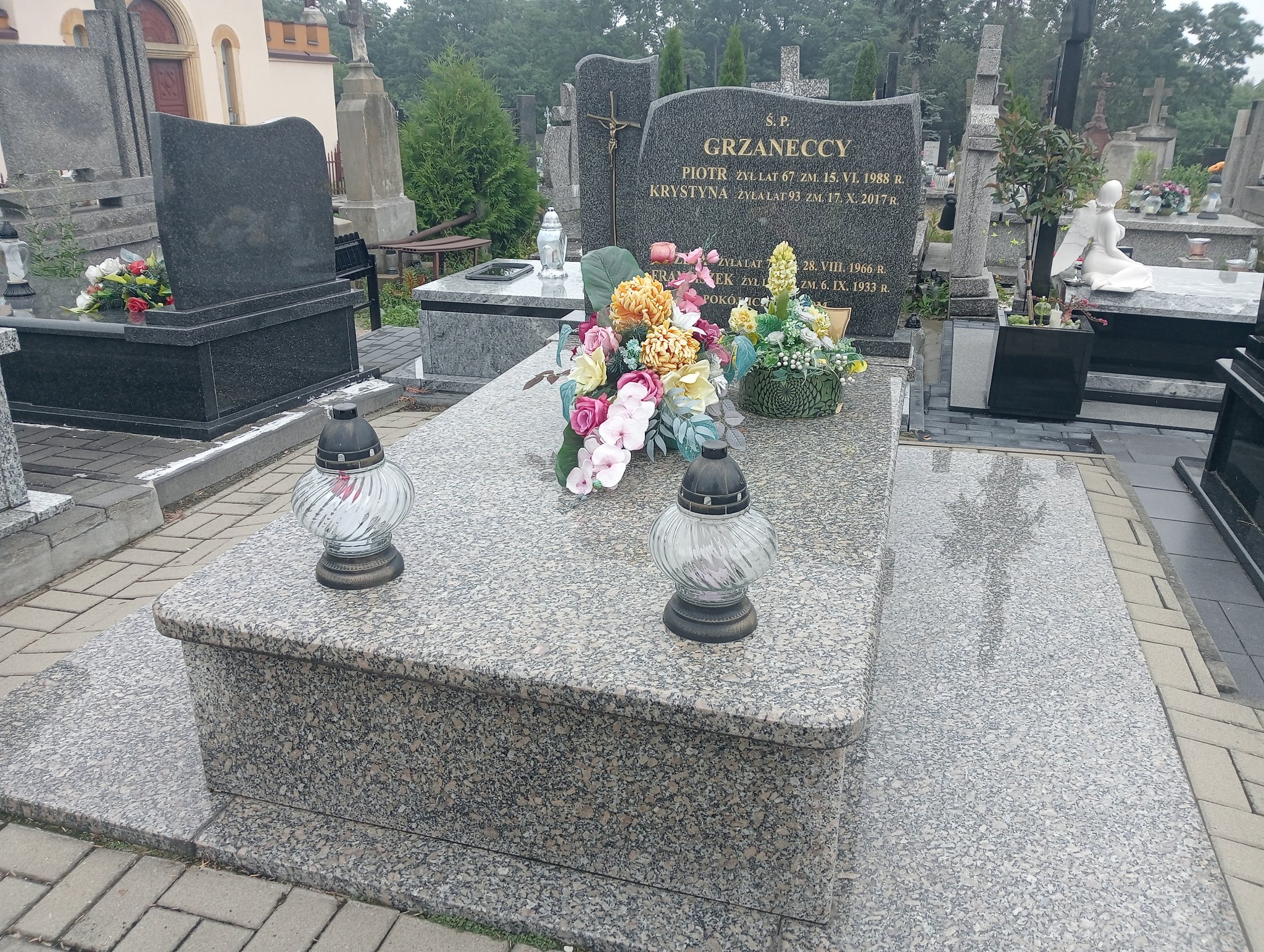 Grób Lech Grzanecki